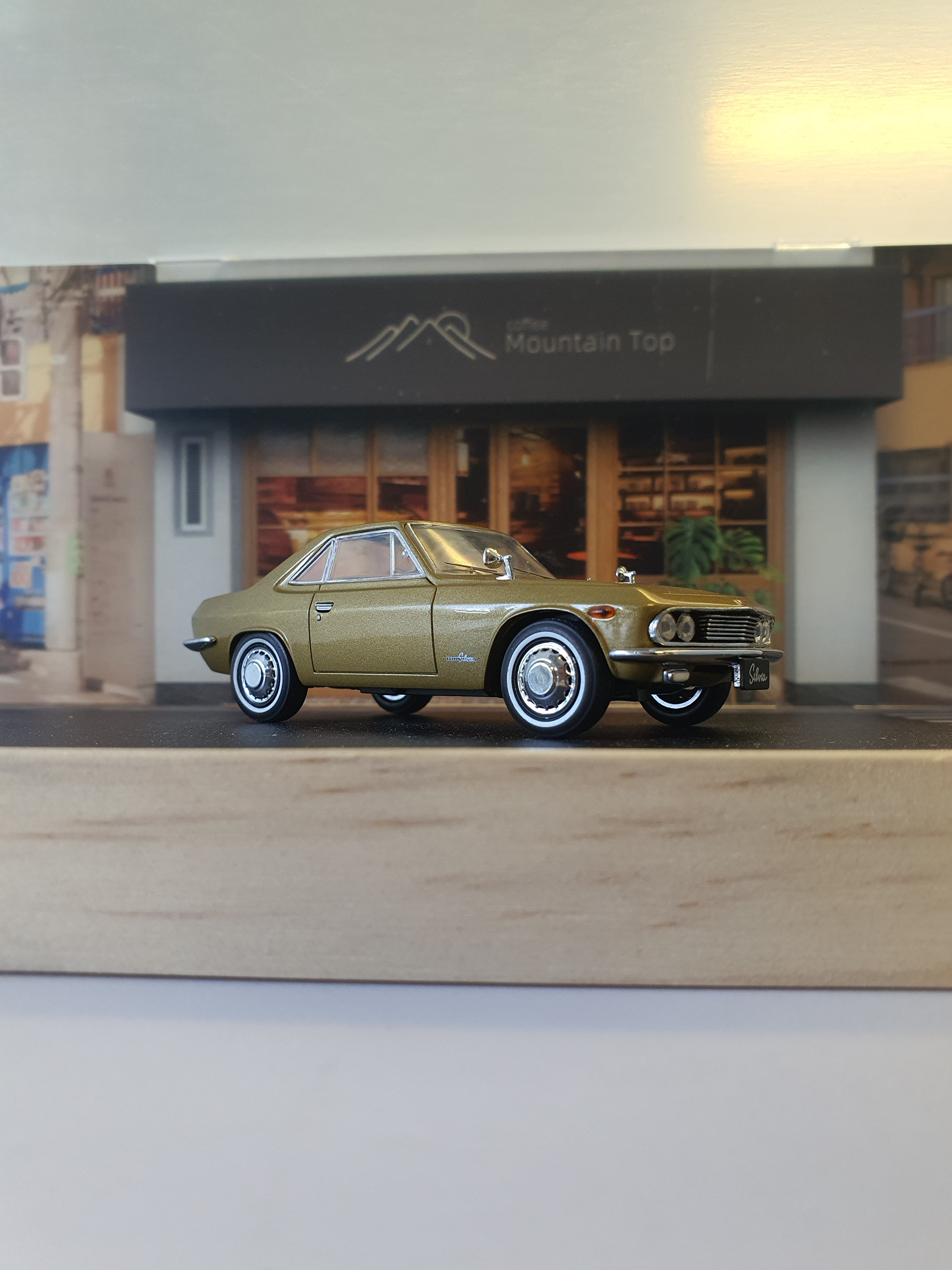 Nissan Silvia by Ebbro 1/43 gold