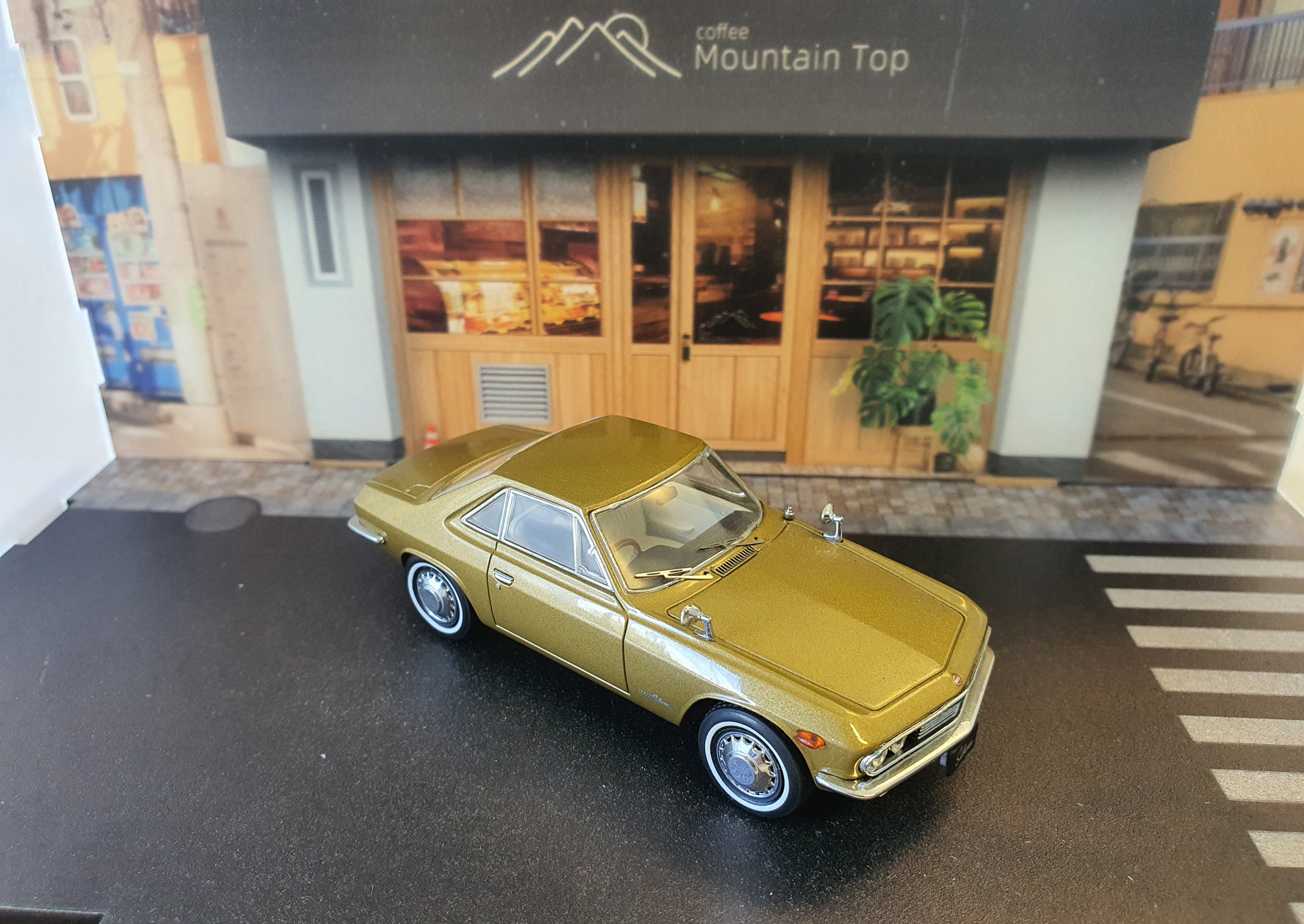 Nissan Silvia by Ebbro 1/43 gold