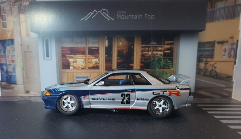Nissan Skyline GT-r R32 Taisan 1/43 by Ebbro