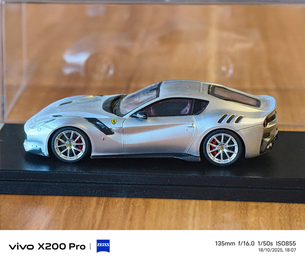 Ferrari Looksmart 1/43