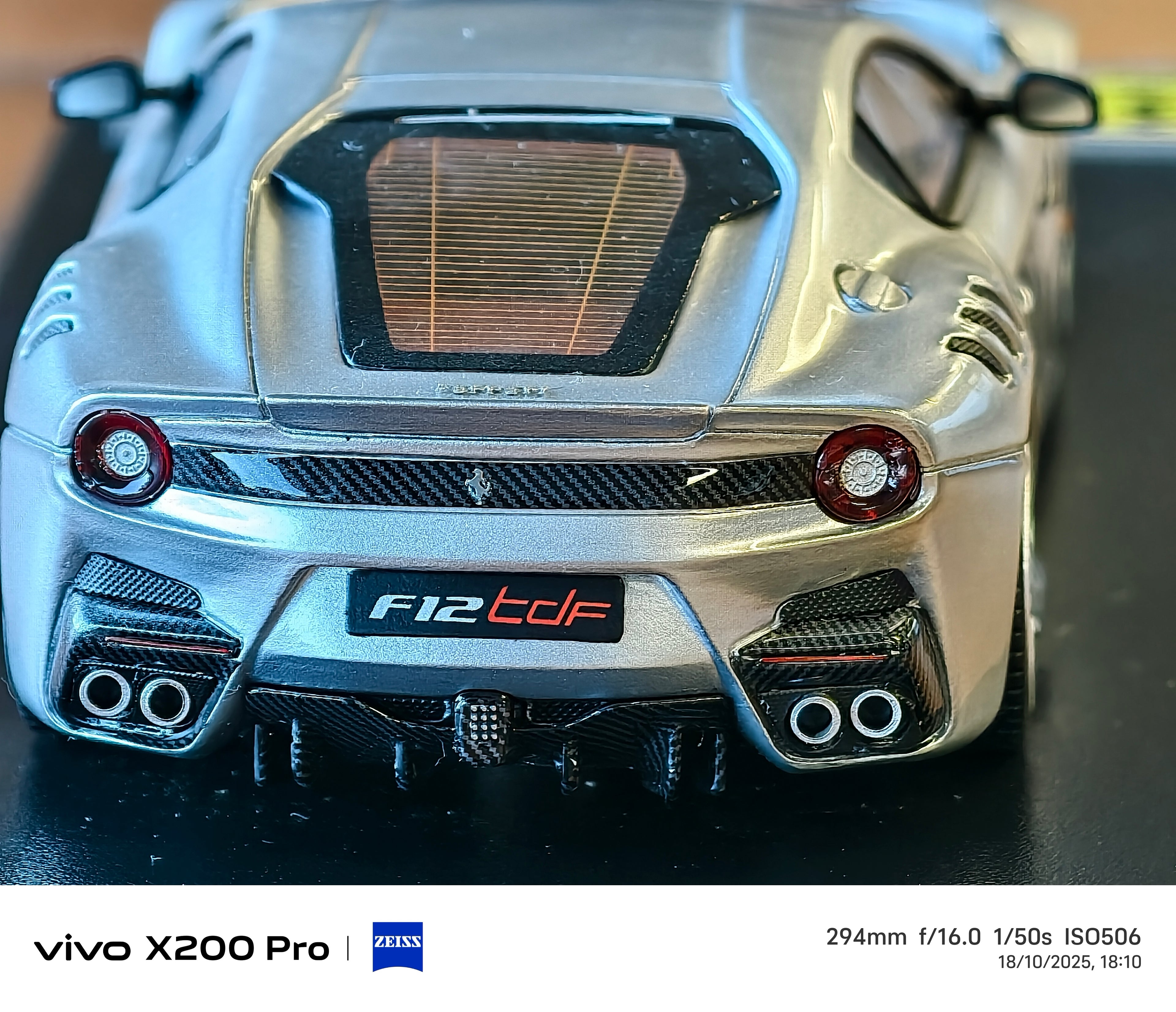 Ferrari Looksmart 1/43