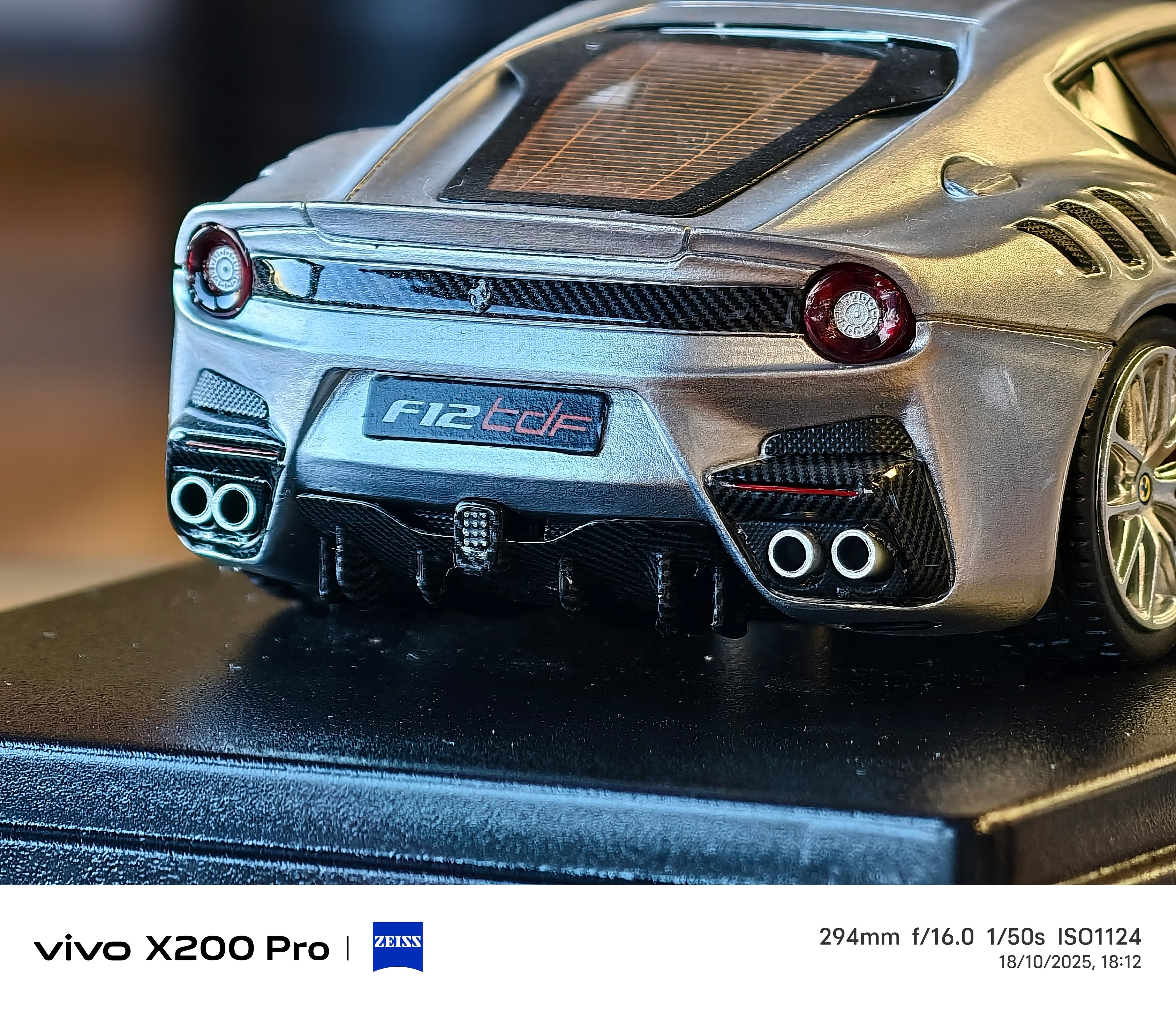Ferrari Looksmart 1/43