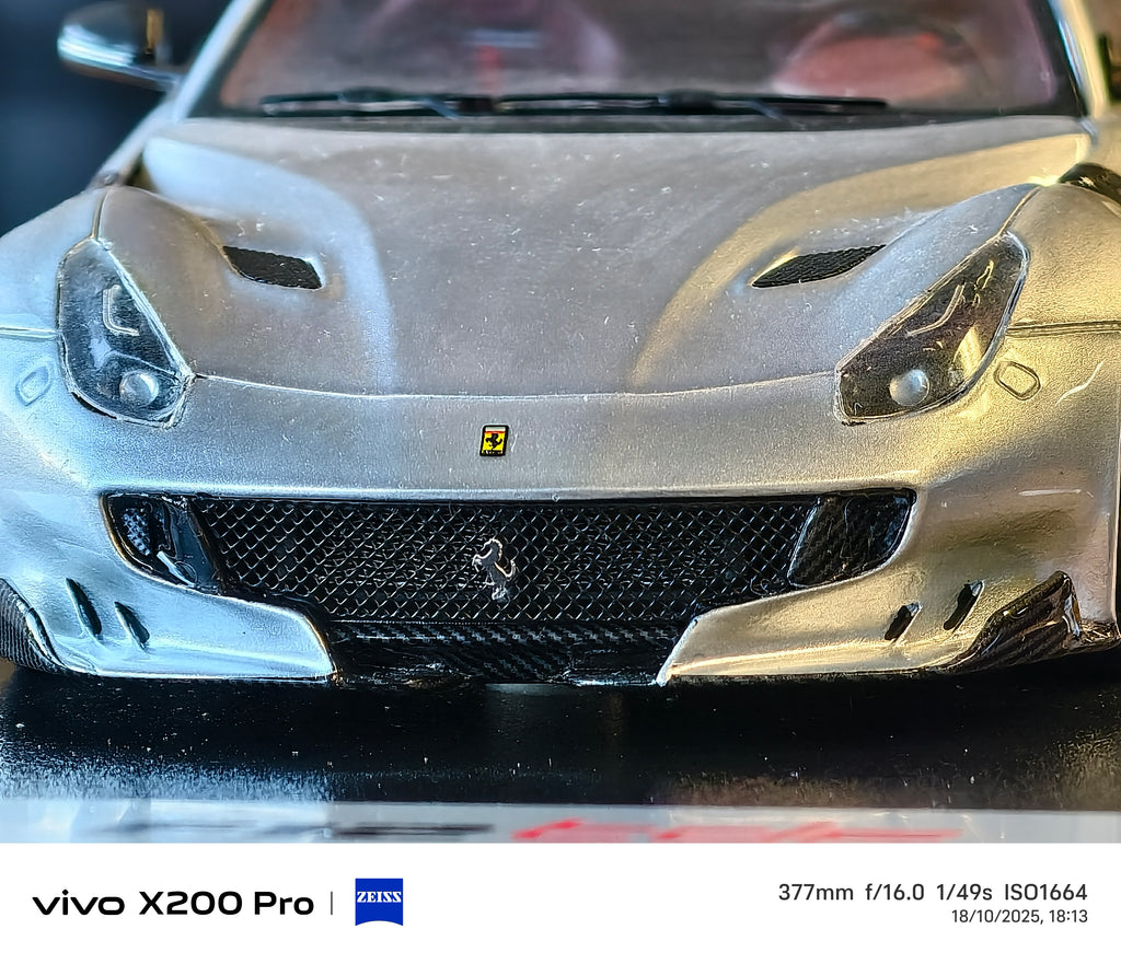 Ferrari Looksmart 1/43
