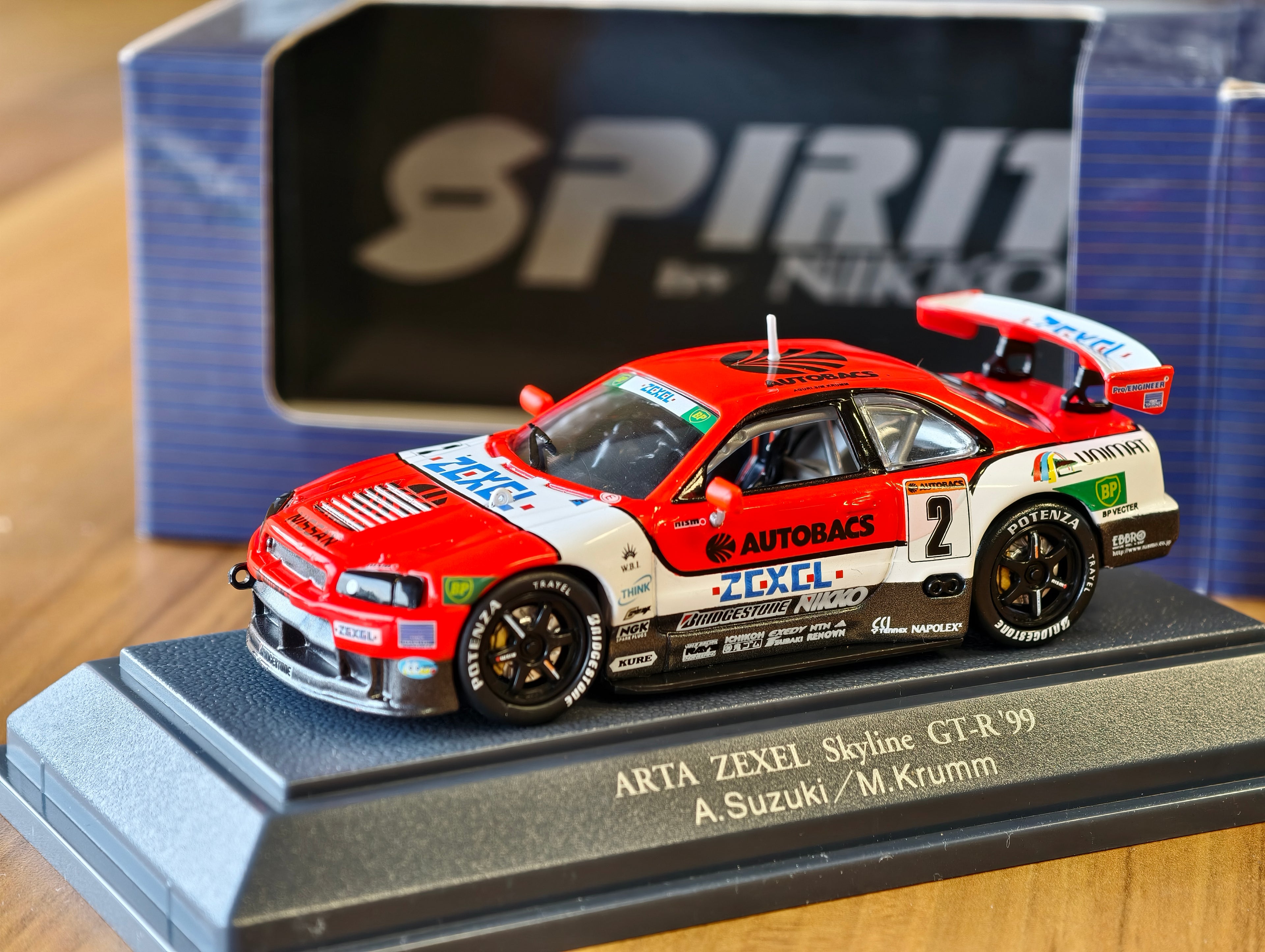 Nissan Skyline GTR R34 Godzilla 1/43 Ebbro Arta Zexel