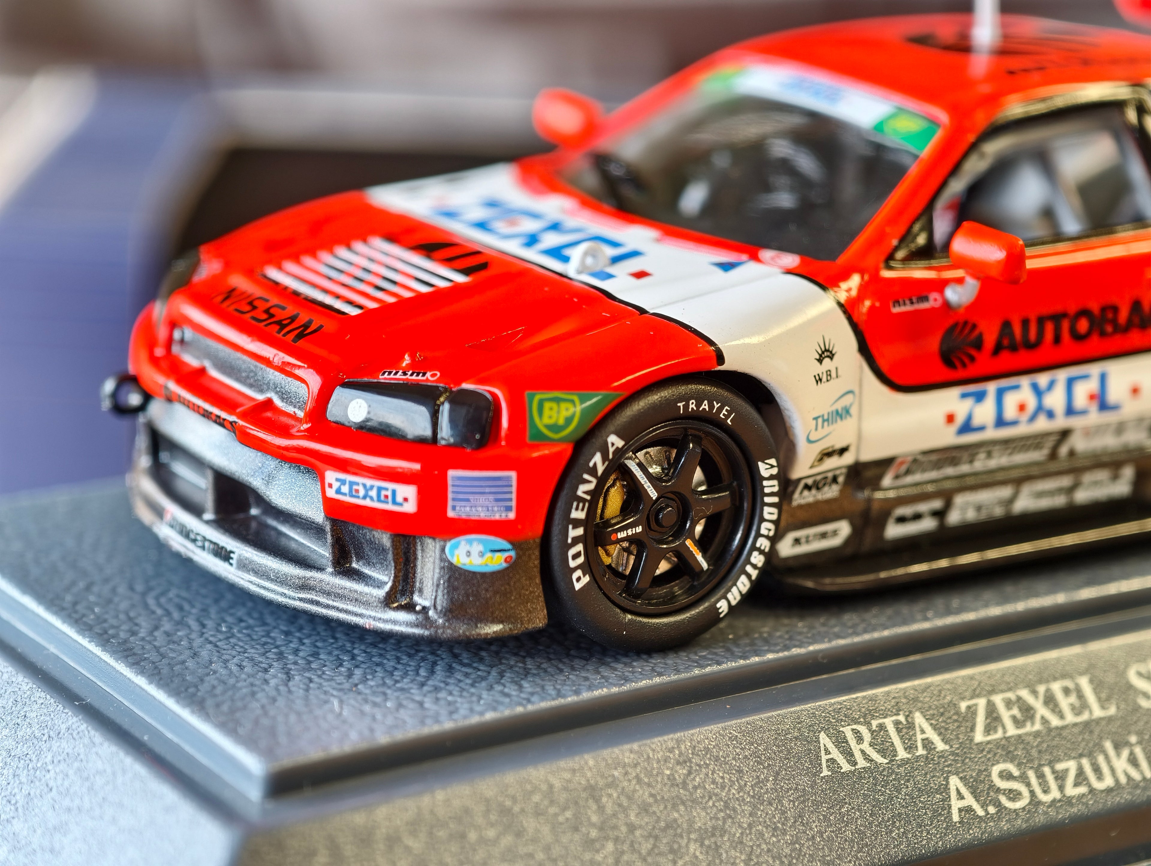 Nissan Skyline GTR R34 Godzilla 1/43 Ebbro Arta Zexel