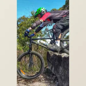 Premium MTB Shirt – Chili Red & Black