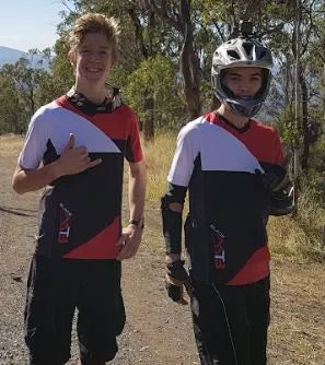 Premium MTB Shirt – Chili Red & Black