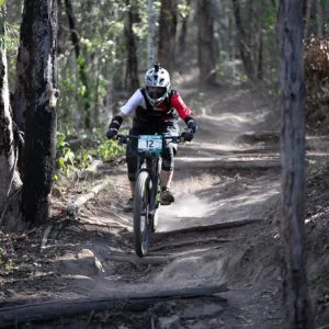 “Raptor” Men’s MTB Kit – Jet Black Enduro DH Shorts & Red/Black MTB Shirt